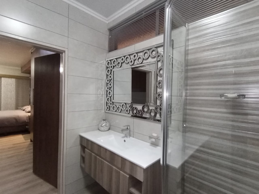4 Bedroom Property for Sale in Baillie Park North West